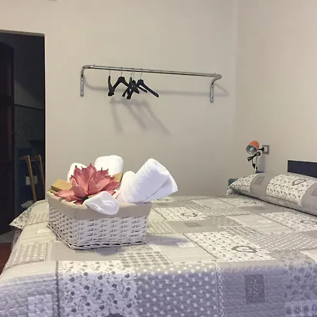 Al Castello ゲストハウス 3*