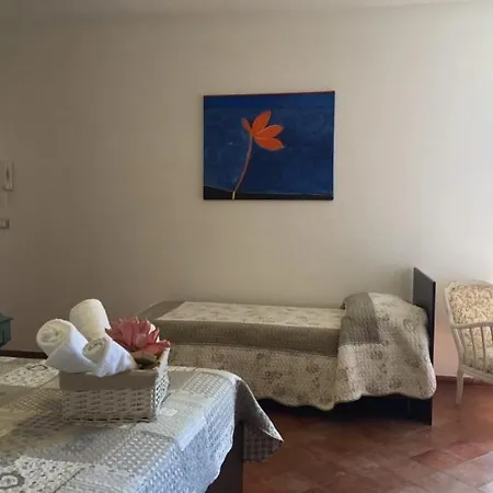 Al Castello 3* ピエトラ・リーグレ