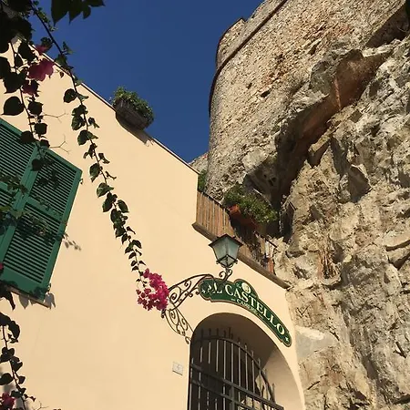 Al Castello ゲストハウス 3*