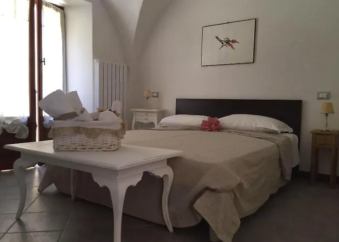 بيت ضيافة Al Castello Residenza D'Epoca بيترا ليغوري