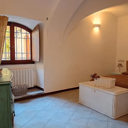Al Castello Residenza D'epoca 피에트라리구레