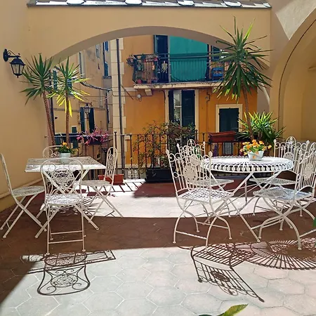 Al Castello Residenza D'epoca 3*