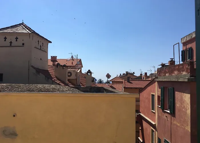 Al Castello Residenza D'epoca Konukevi Pietra Ligure